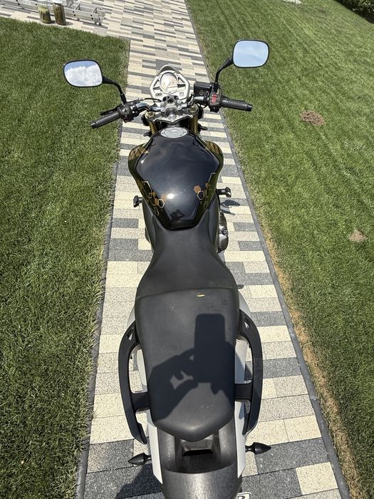Vand Hornet 600cc