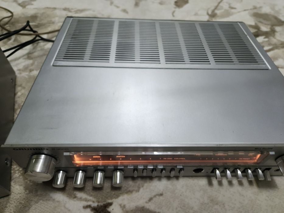 Superb deck Grundig cf 5000 - 2  - și Grundig cf 3000 amplificator