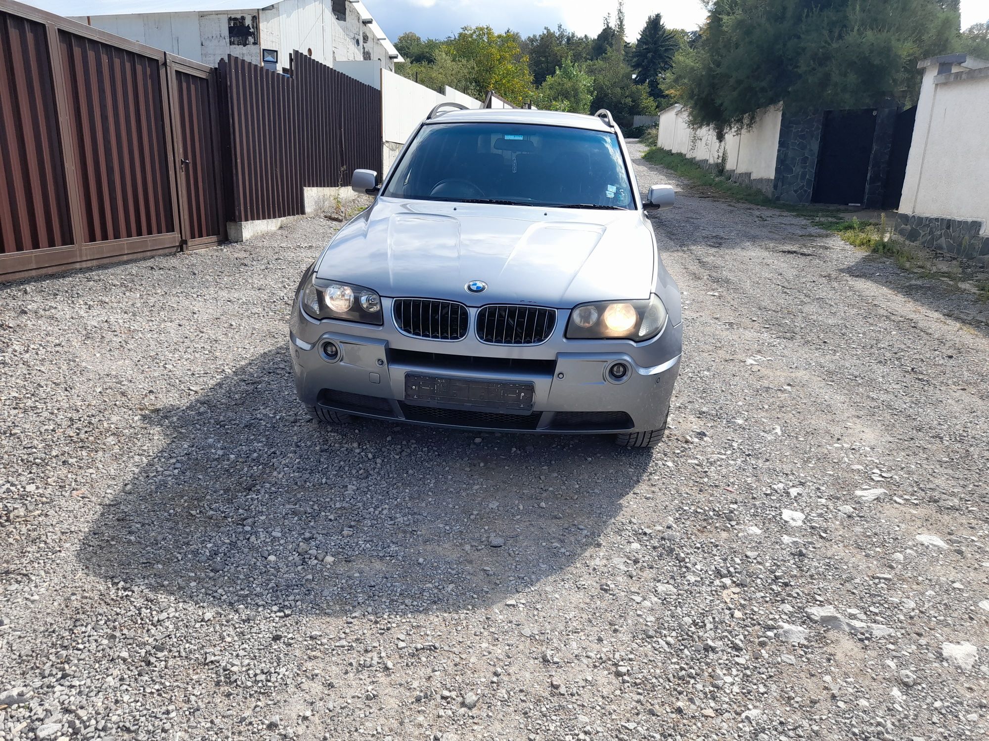 BMW X3 2.5i 192 коня