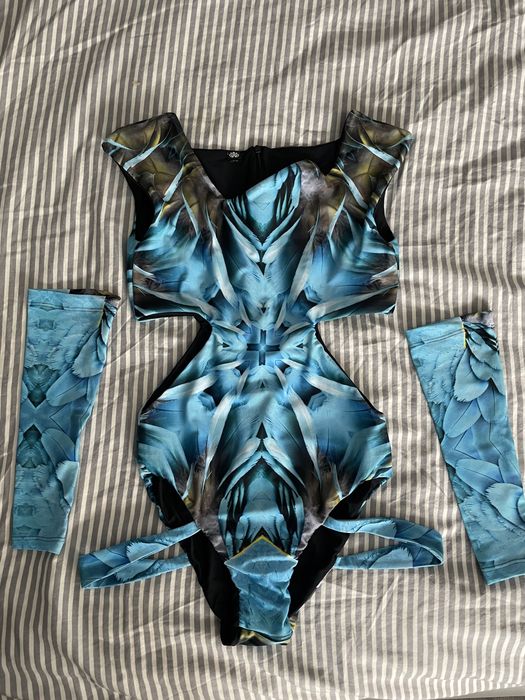 costum de baie intreg