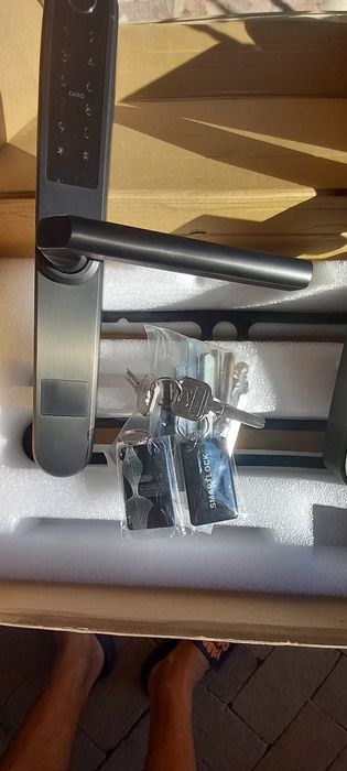 Yala incuietoare smart