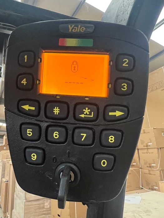 YALE -Stivuitor electric + statie incarcare, Fabricatie 2022 (689 ore)