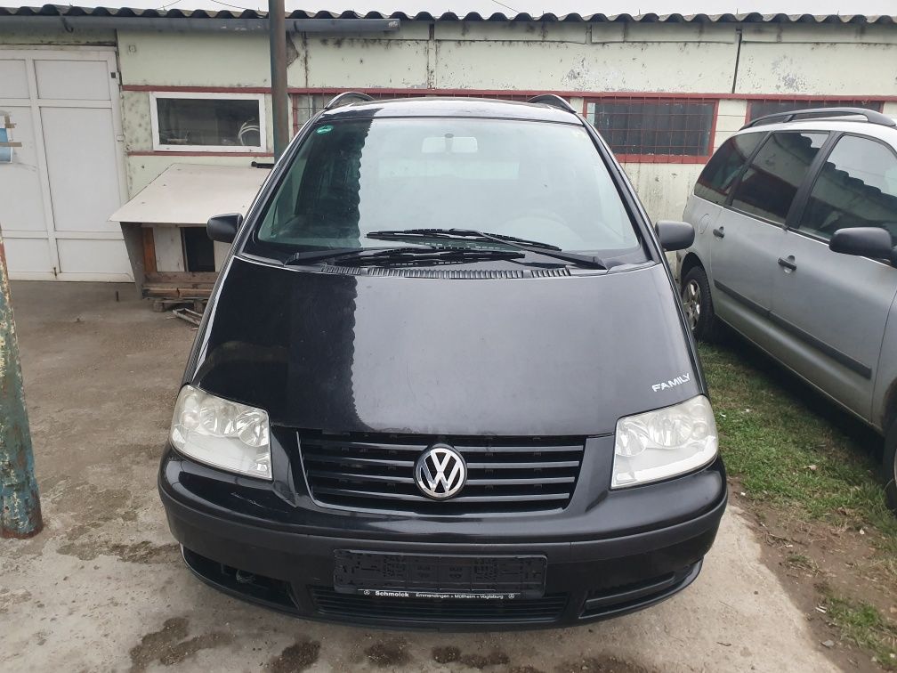 Dezmembrez vând piese vw Sharan 1.9 tdi , 116 cp , 2001