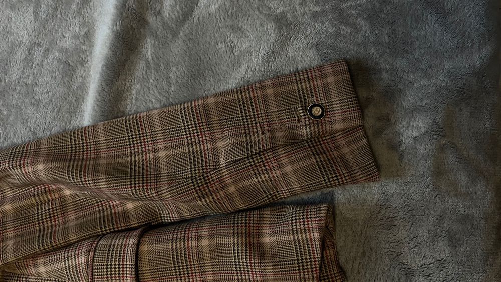 Дамско яке в перфектно състояние, носено само два пъти