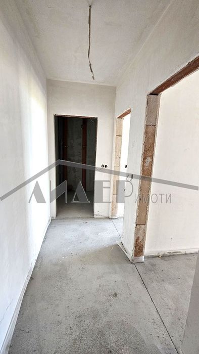 Нов 2-стаен в кв. Смирненски