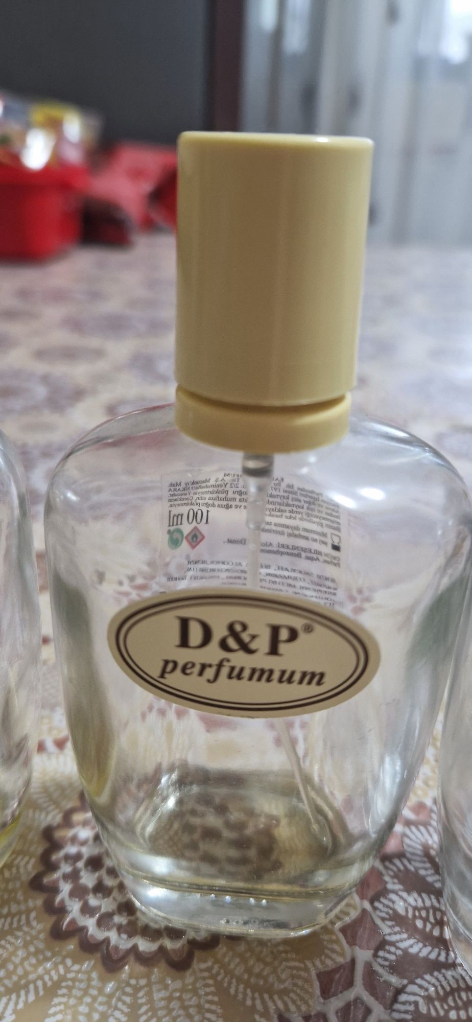 Sticle goale de parfum D & P