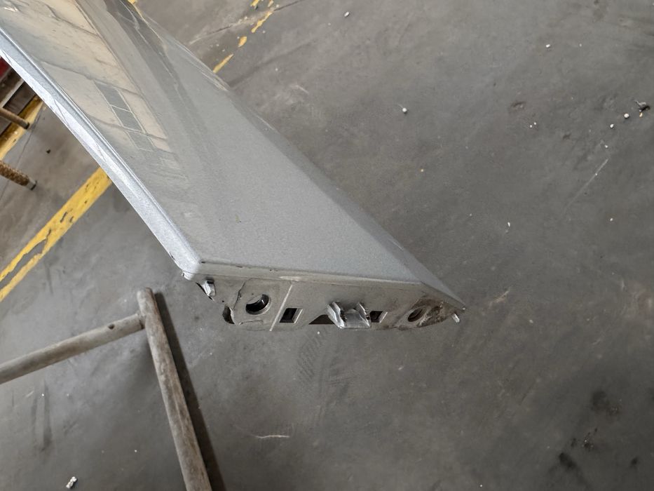 Bara fata Mercedes S223