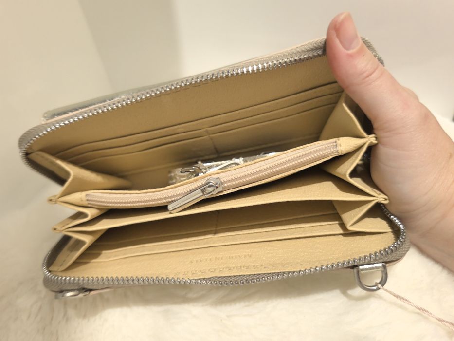 Чанта тип портмоне златна и сребърна ест. кожа