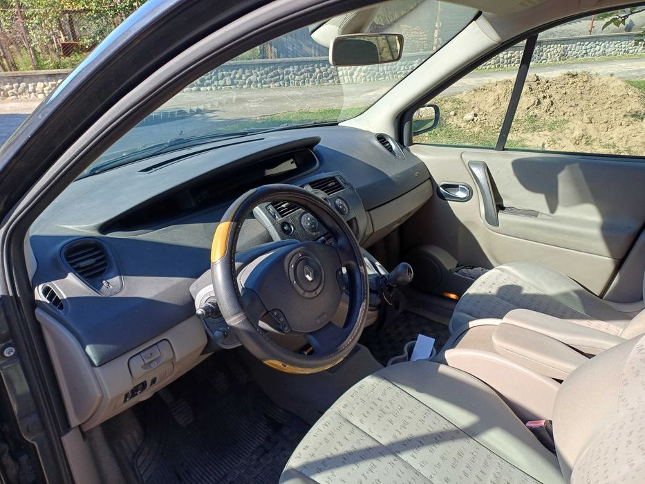 Renault grand scenic 2 din 2005 7 locuri diesel 1.9 DCI.