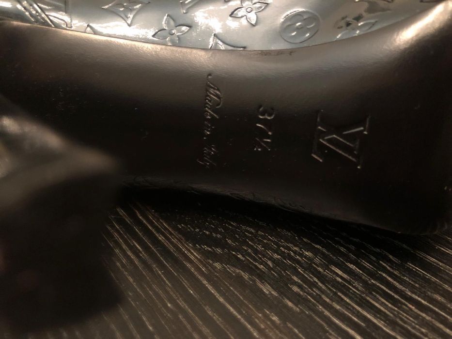 Sandale Louis Vuitton, vintage, stare foarte bună, masura 37 1/2!