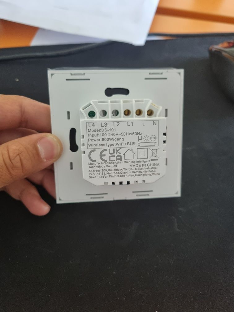 Swich / Intrerupator / Comutator de lumina smart wi-fi