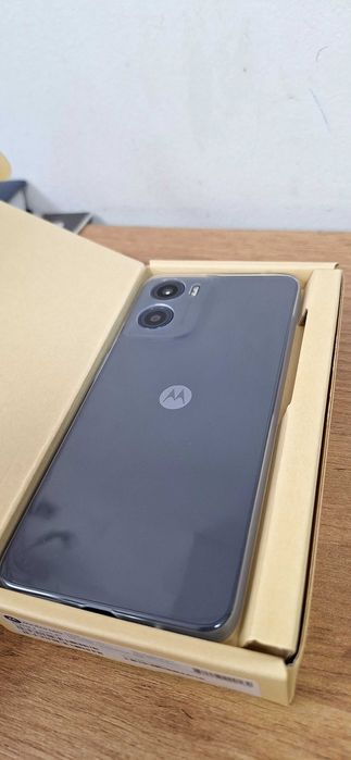 Мобилен телефон Moto g5