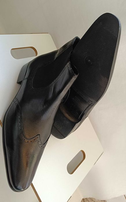 Ghete chelsea 42 lucrate manual Alain Manoukian piele naturala moale