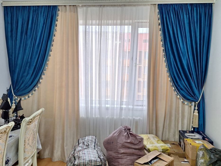 Комплект шторы и тюль высотой 2,70 . Цена 15000