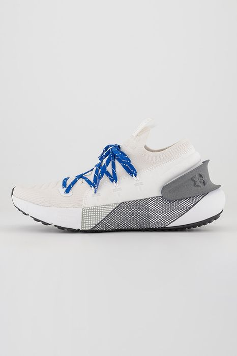 Продавам маратонки under armour