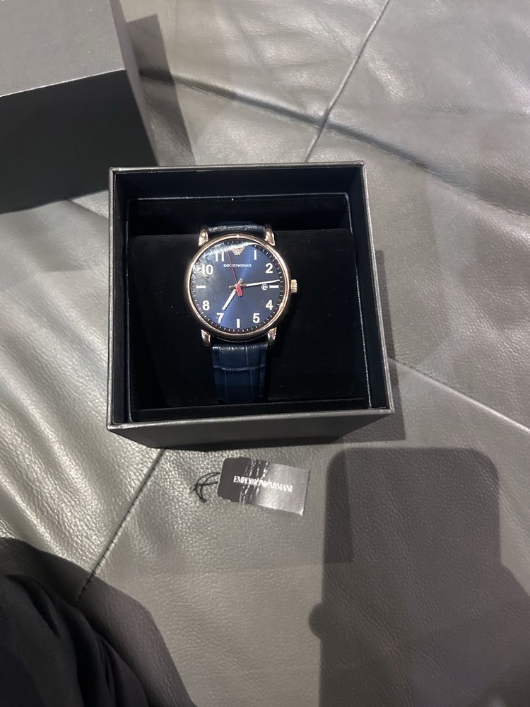 Мъжки  часовник  Emporio ARMANI..