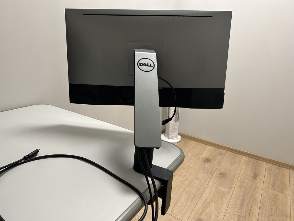 Dell UltraSharp 27 U2717DA 27" 16:9 InfinityEdge IPS Monitor