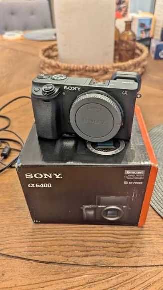 Sony A6400 + 35mm 1.8 OSS - като нов в гаранция