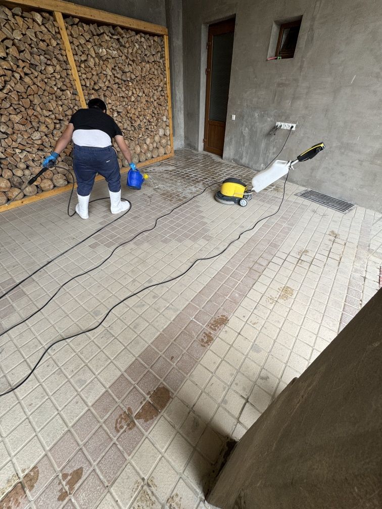Klining uylarni va ofislarni tozalash