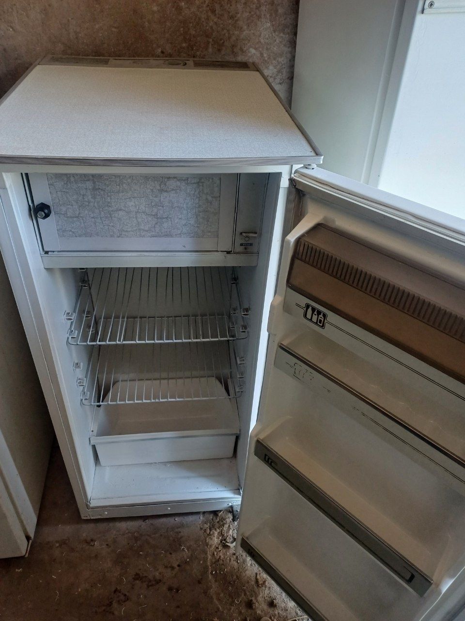 Холодильник Саратов модель