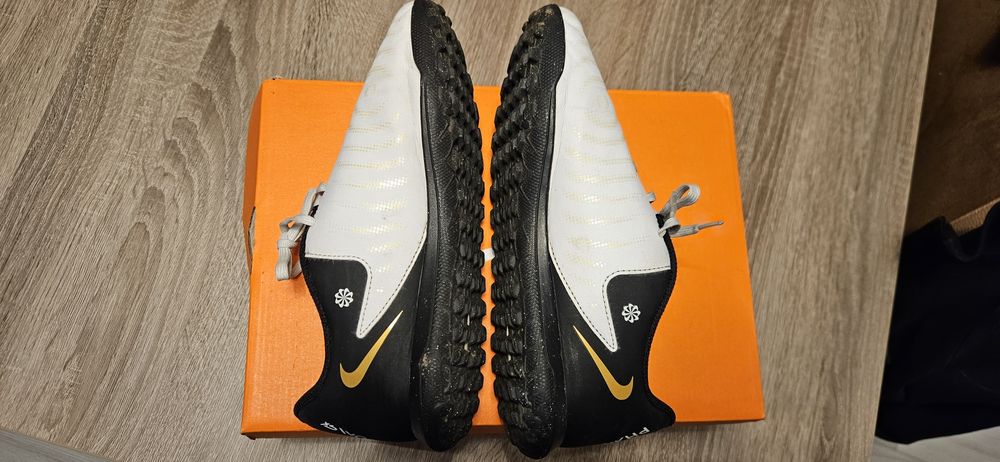 Adidasi fotbal Nike Phantom Gx