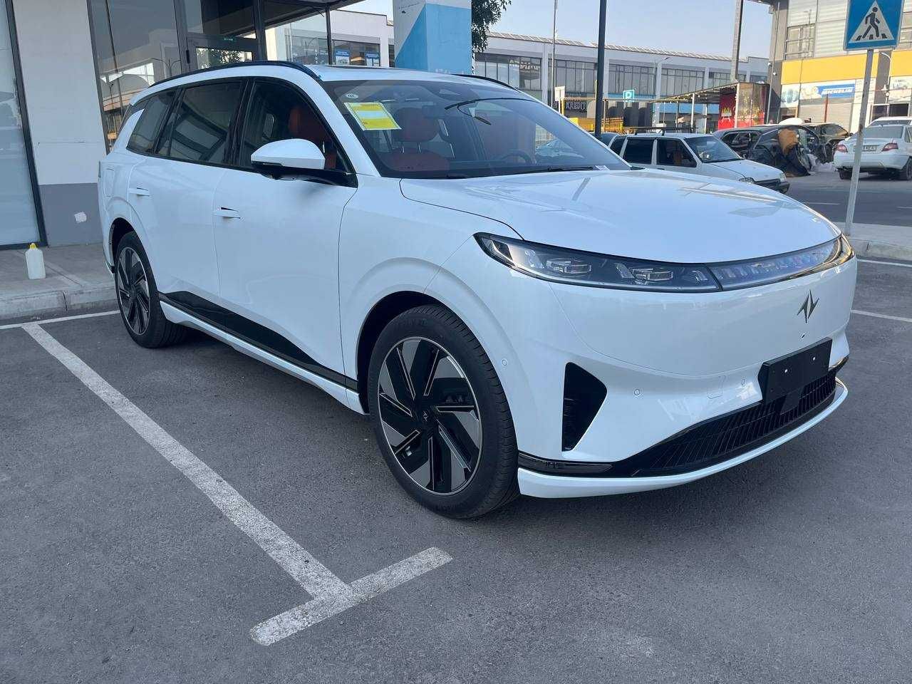 DongFeng 008 ultra
