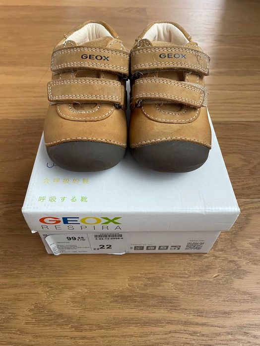 Обувки Geox 22 номер