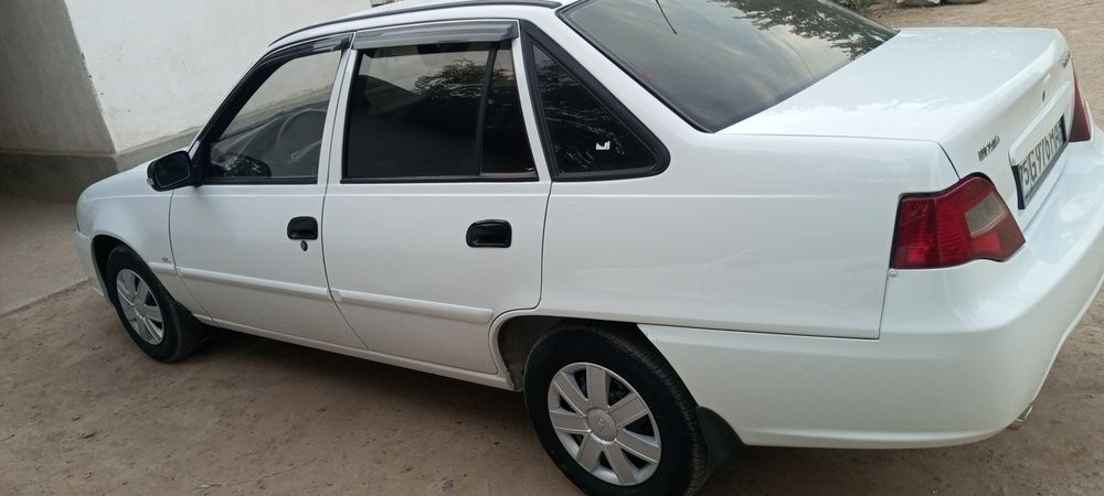 Караб минилган яхши мошина