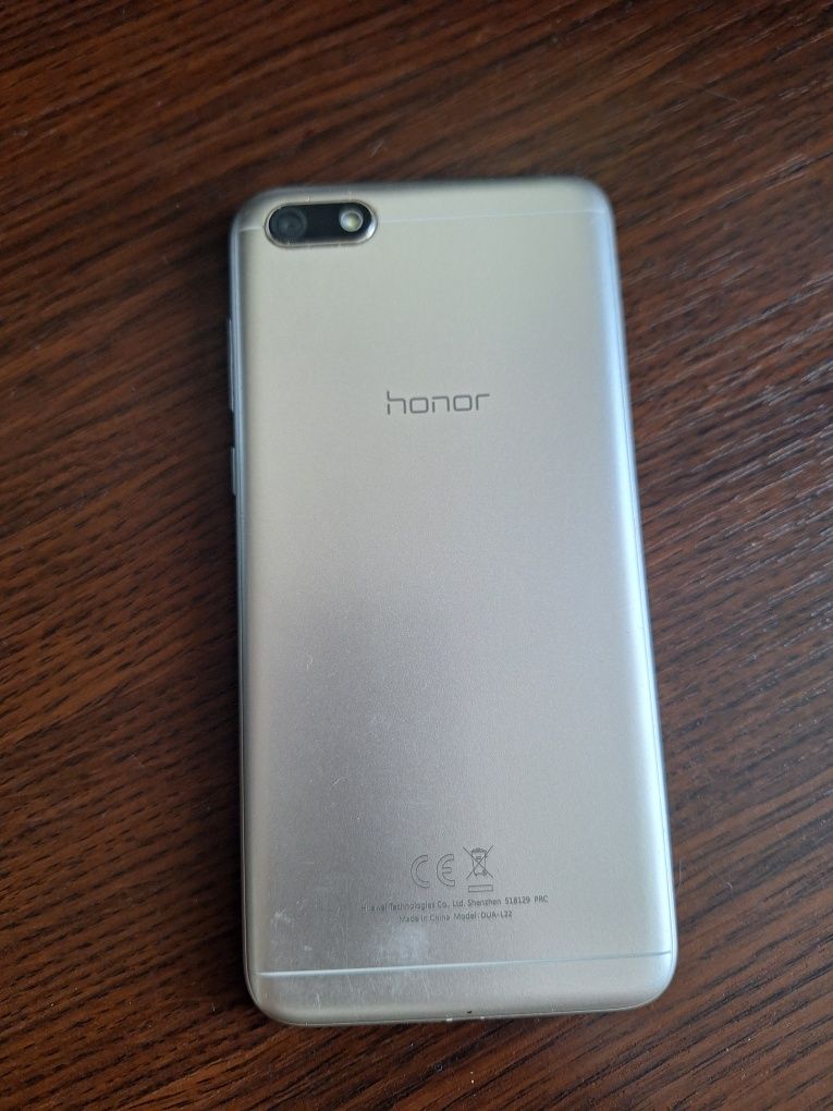 Телефон Honor 7a gold