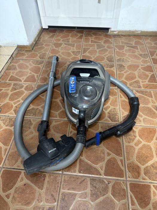Пылесос  Philips