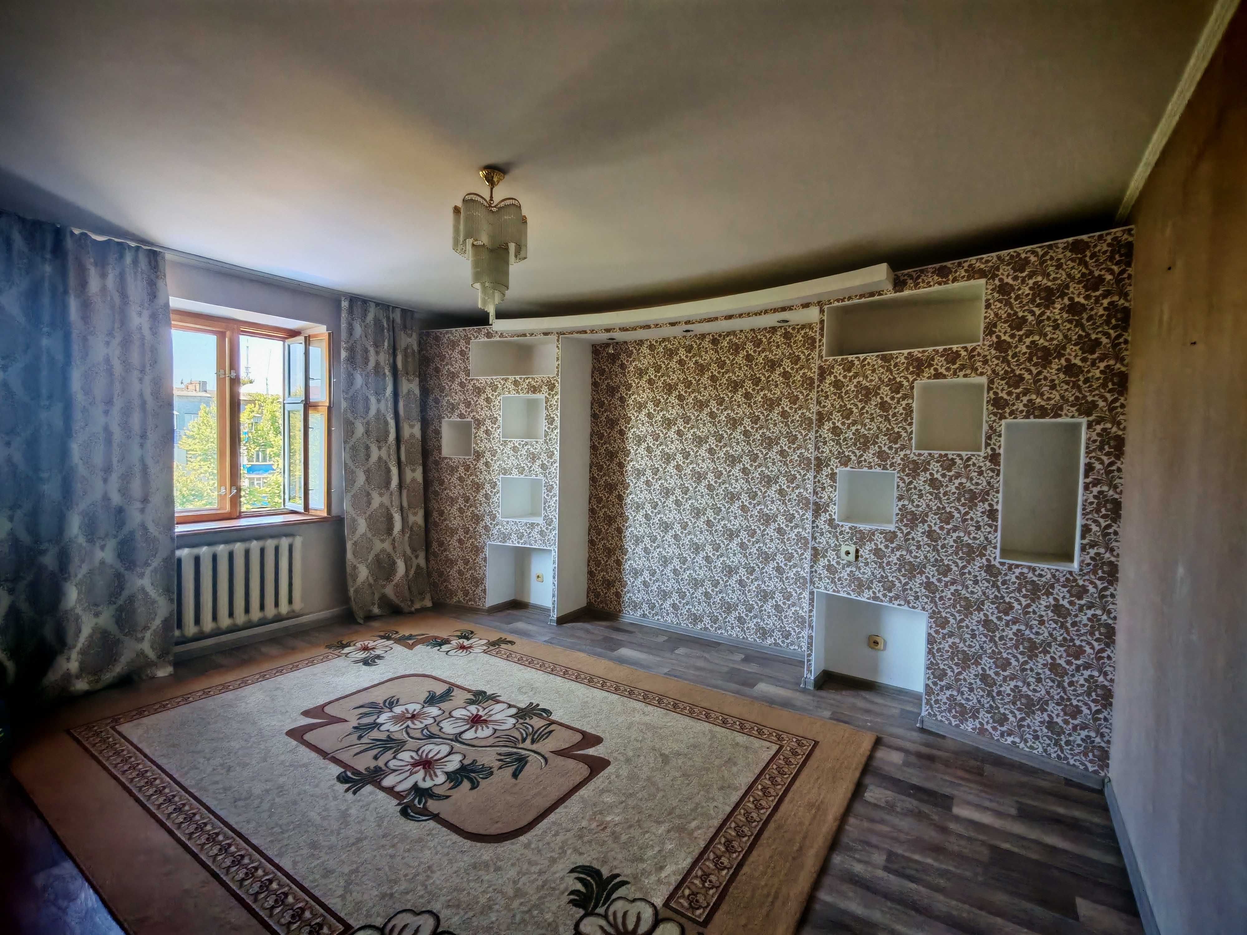 5 комн квартира с мебелью в центре