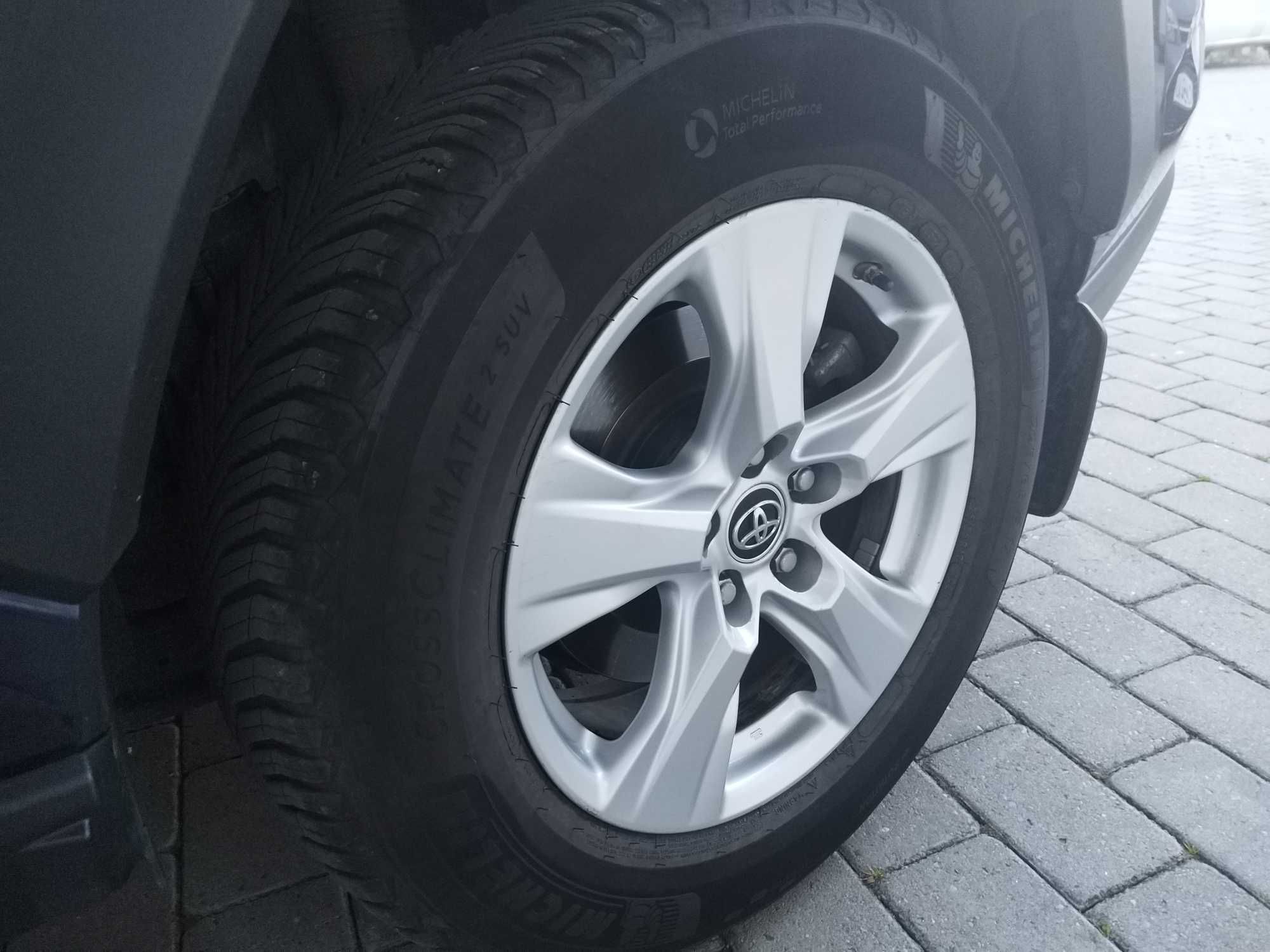 Rav4 56.750 km. 2.0 benzina 4x4 Dynamic primul proprietar (nefumator)
