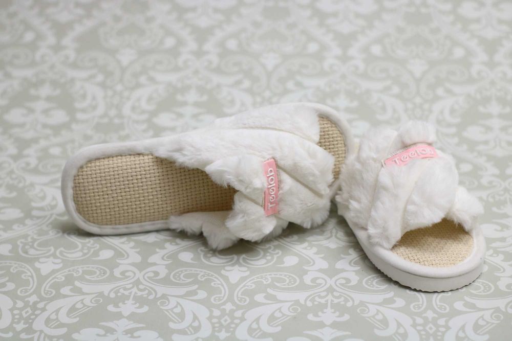 Papuci dama, doua modele