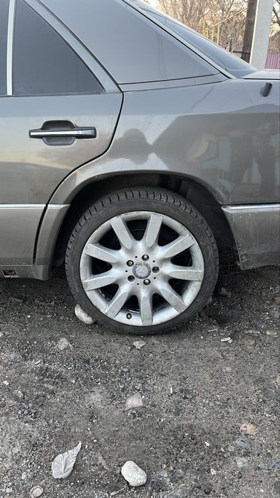 R225/40/18 оригинал диск комплект зима + лето резина