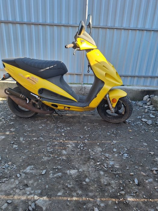 Scuter Malaguti F12