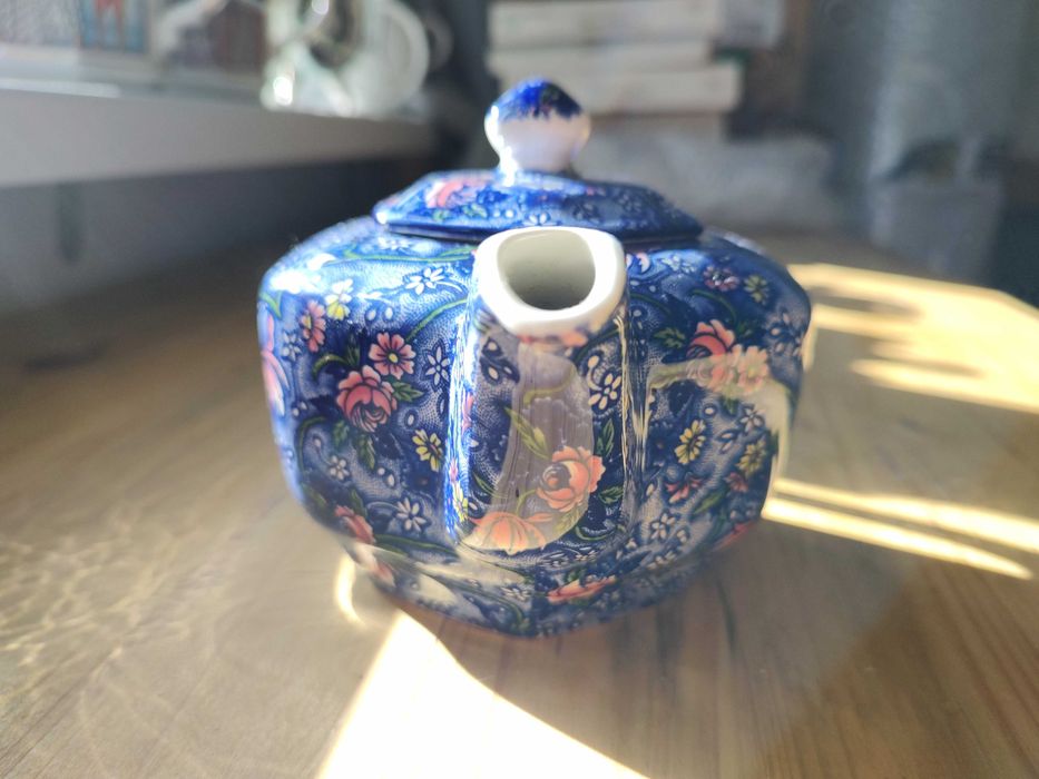 Ретро чайник на Sadler Chintz