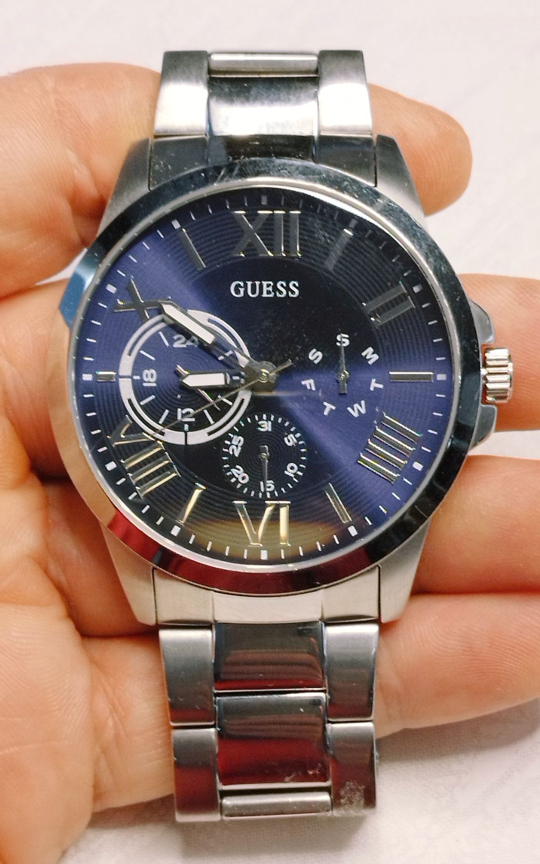 Ceas bărbătesc Guess Orbit W1184G4, cu quartz, data, oțel inoxidabil.