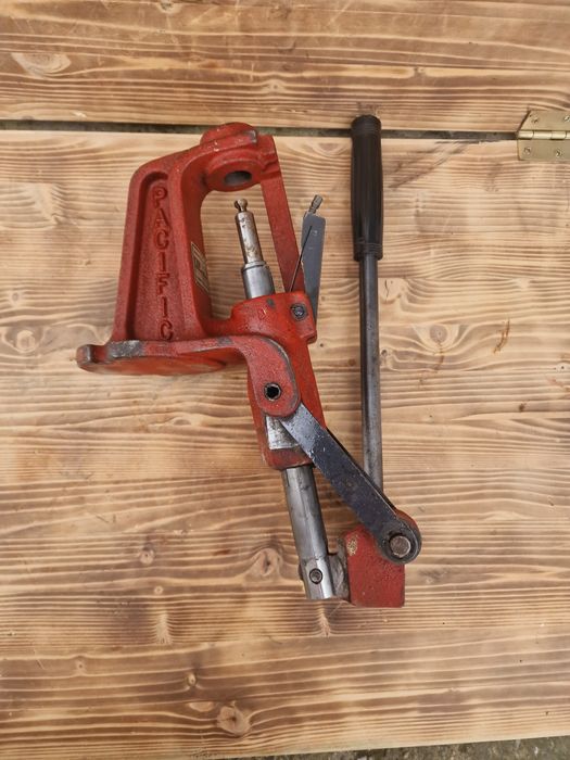 Prese cartuse glont Lyman, Pacific