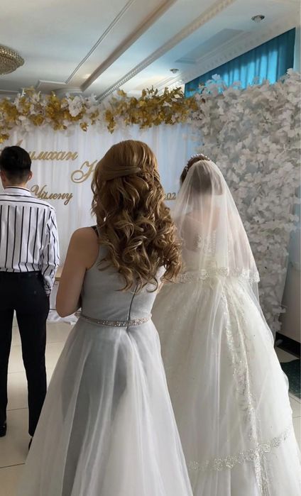 Вечерние платья