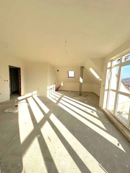 Продава се Тристаен апартамент в София, Студентски град - 144 кв.м за 1598 €/кв.м - Снимка #2