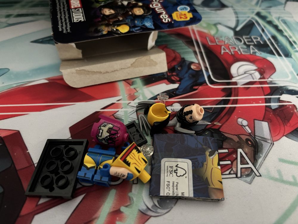 Lego marvel cmf wolverine