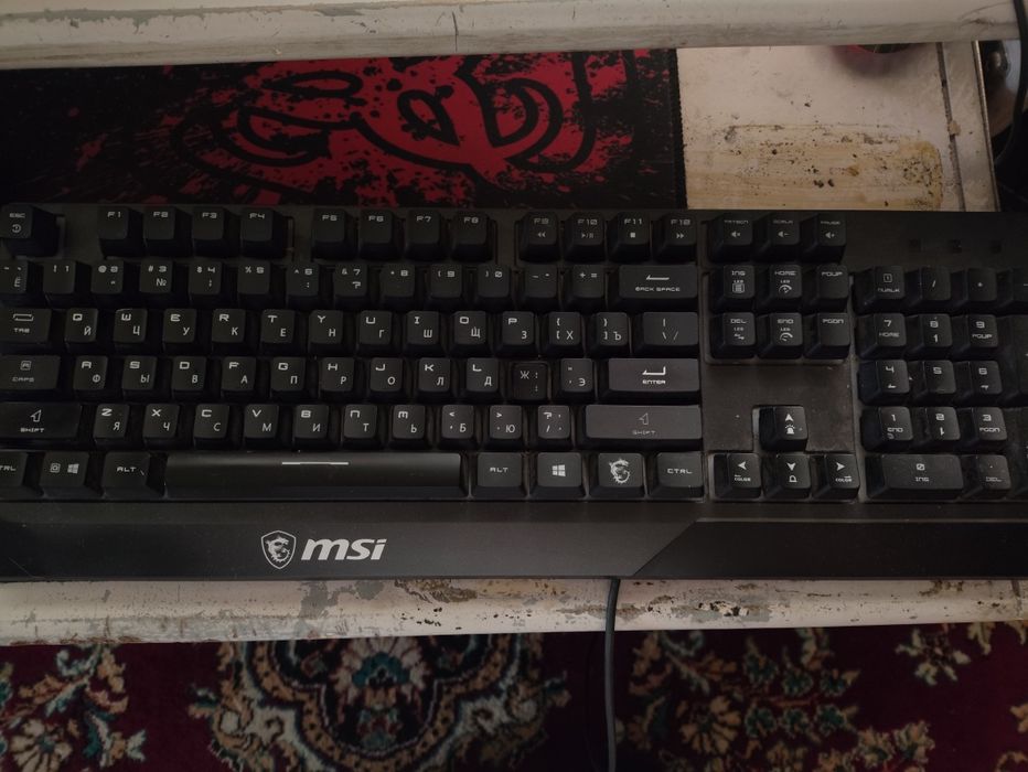 Продаю клавиатуру MSI