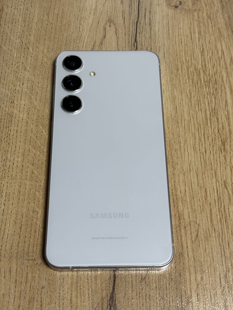 Продам Samsung Galaxy S24 Plus