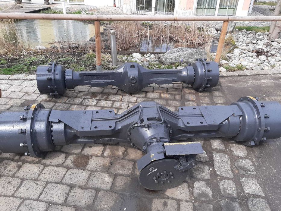 Axe de pe Hanomag - Piese de utilaje