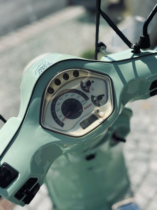 Vând scuter Razzo(vespa,yamaha,riva)