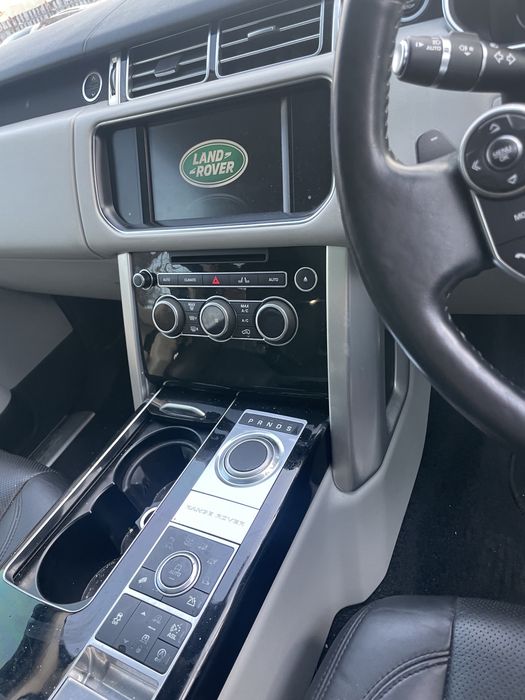 Dezmembrez Range ROVER Vogue 3.0 si 4.4 diesel 2016