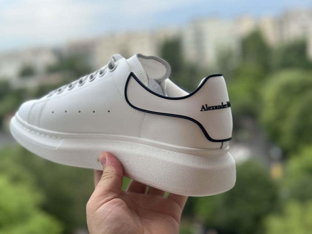 Adidasi Alexander McQueen - piele naturala!