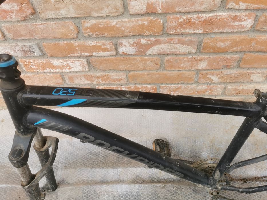 Vând cadru bicicleta aluminiu