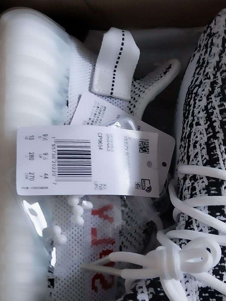 Adidas Yeezy 350 V2 zebra
