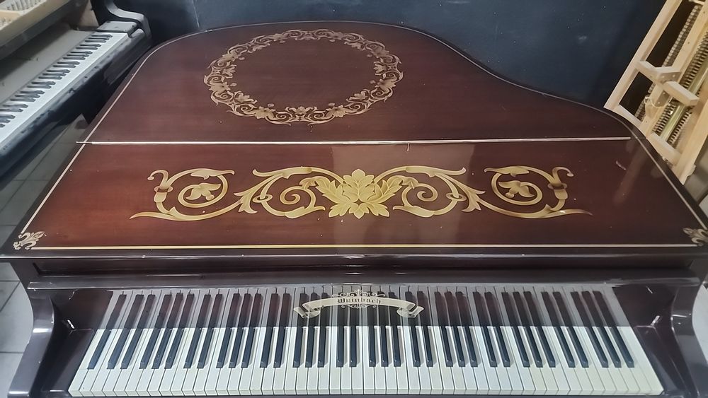 Рояль кабинетный  Weinbach